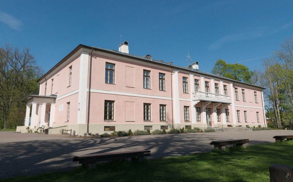 Tostamaa manor
