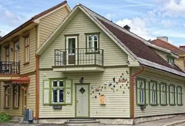 walking-tours-parnu